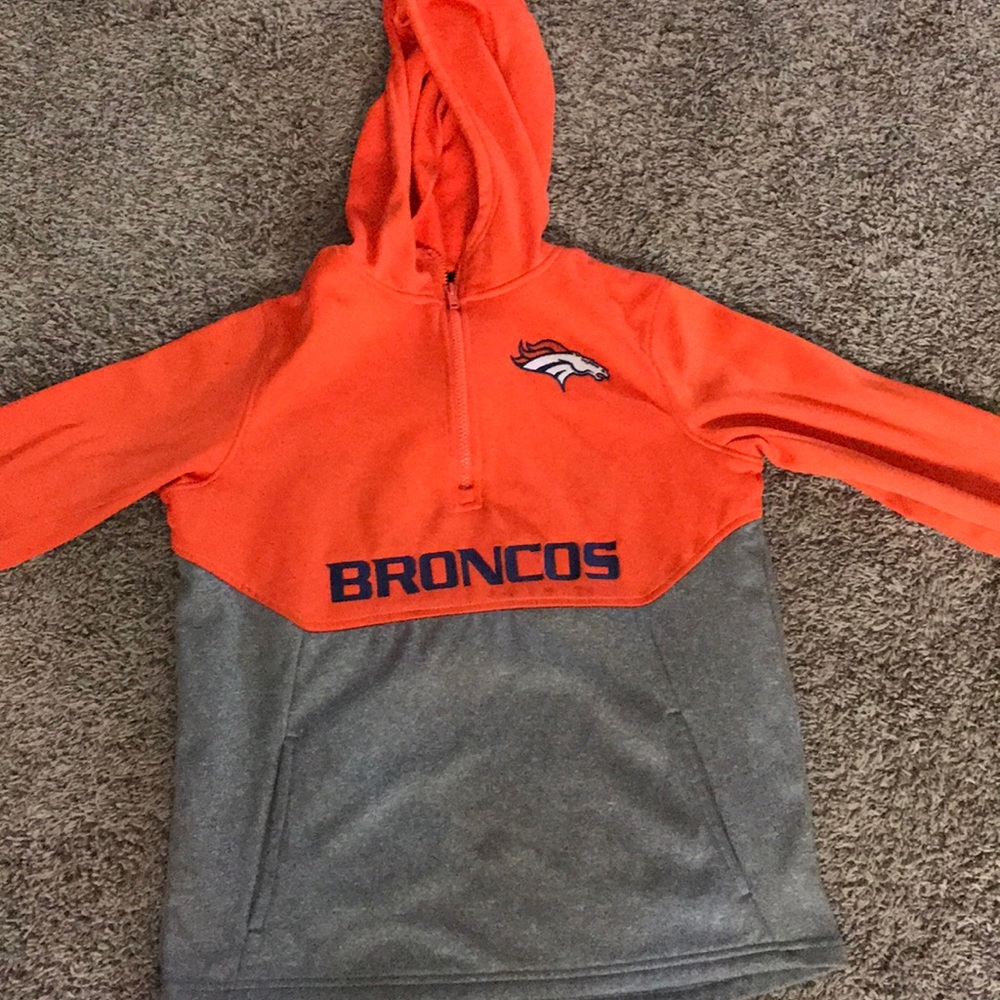 Danger broncos Half zip
